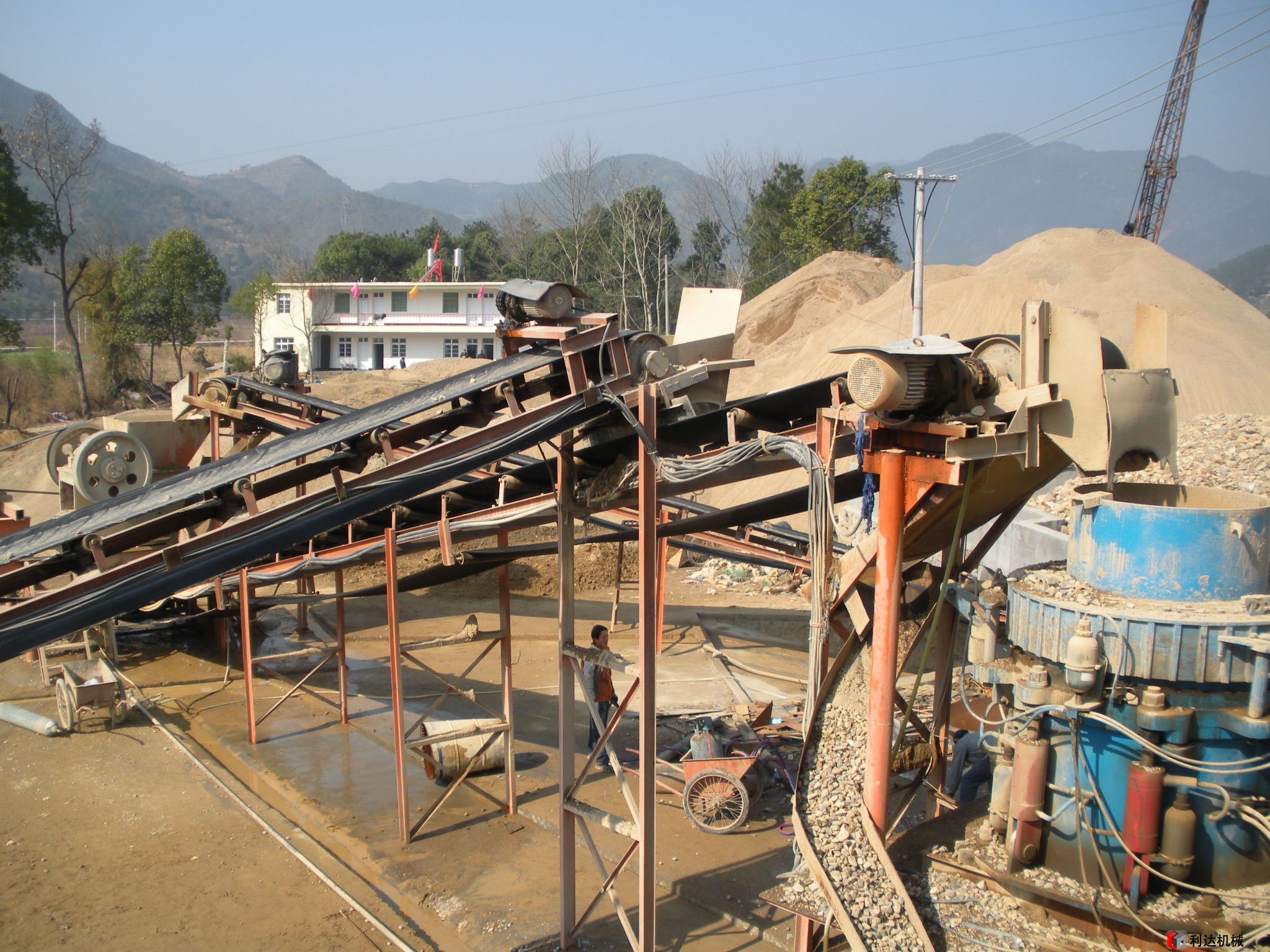 鵝卵石制砂機(jī)生產(chǎn)線
