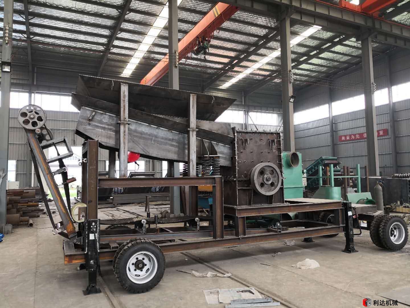 移動(dòng)卵石制沙機(jī)一臺(tái)多少錢(qián)？