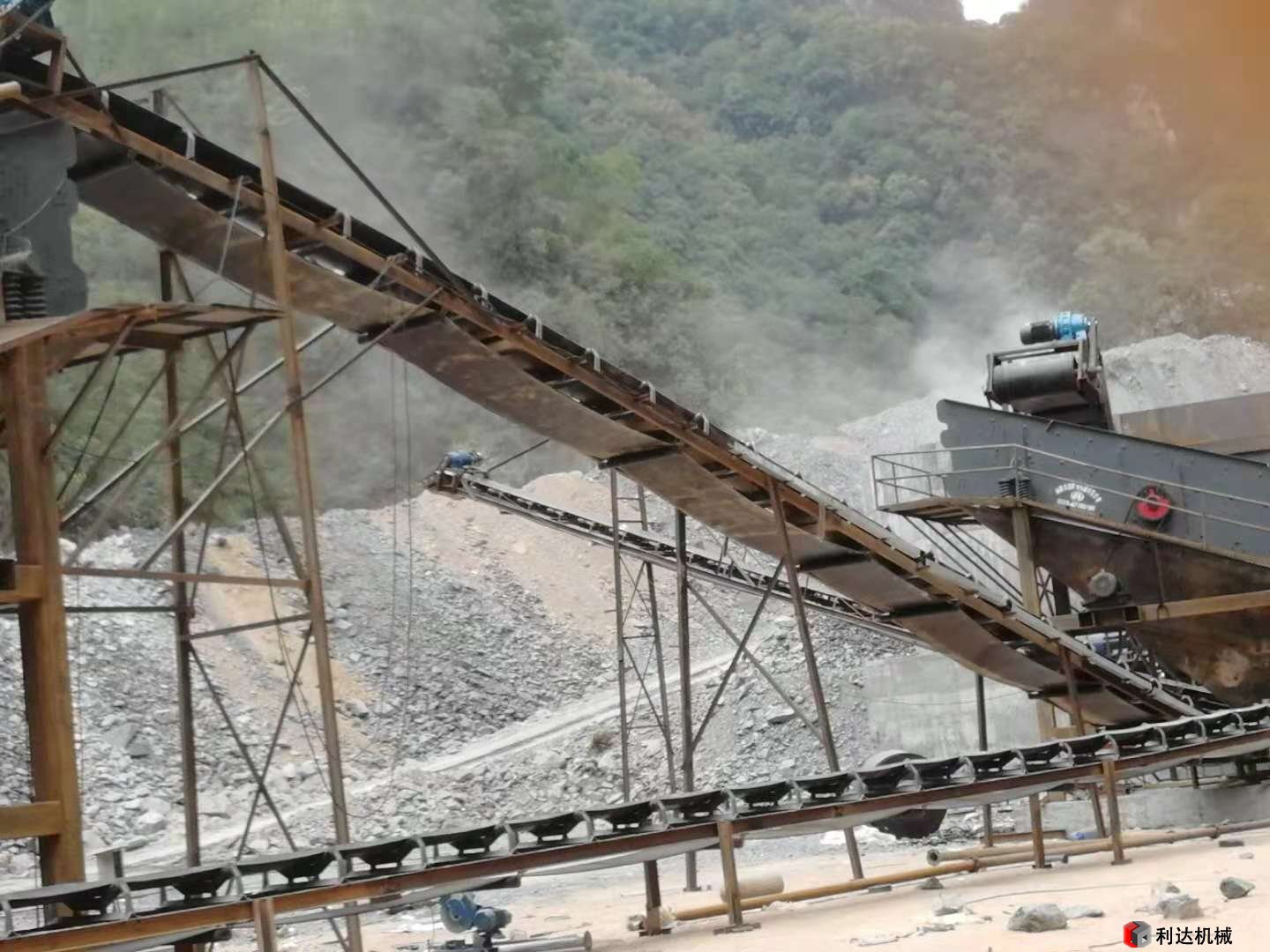 石英石制砂生產(chǎn)線