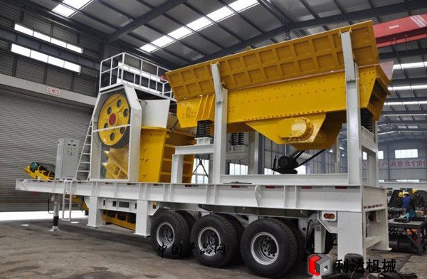 履帶移動破碎機(jī)